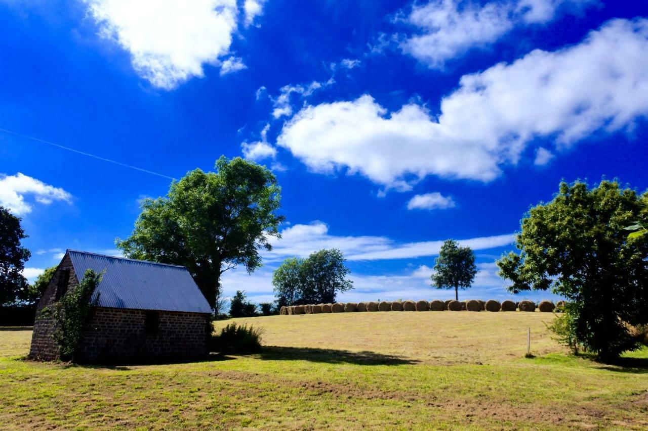 L'Auberdiere Saint-Jean-des-Essartiers ภายนอก รูปภาพ